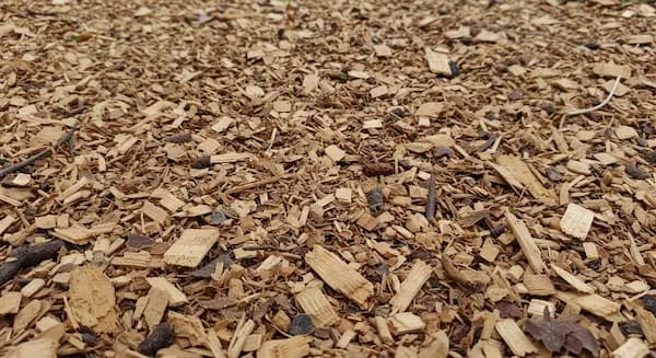 葉混じりウッドチップ